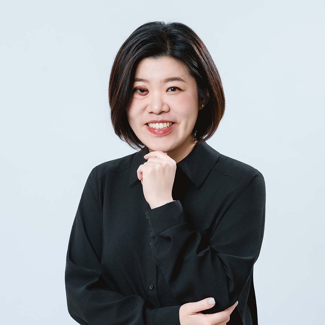 Vivian W.